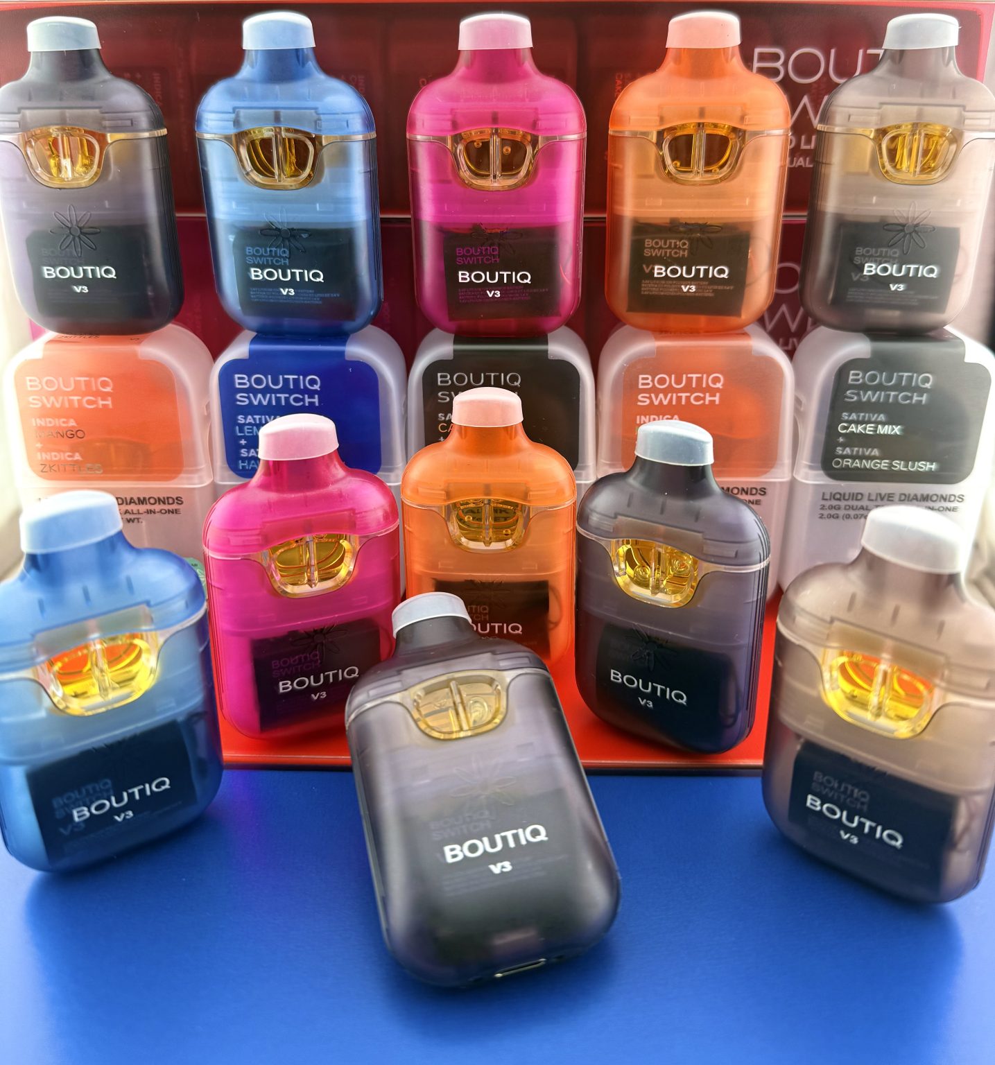 V18 Boutiq Switch 2G Disposable Vape Pen (100/Case)