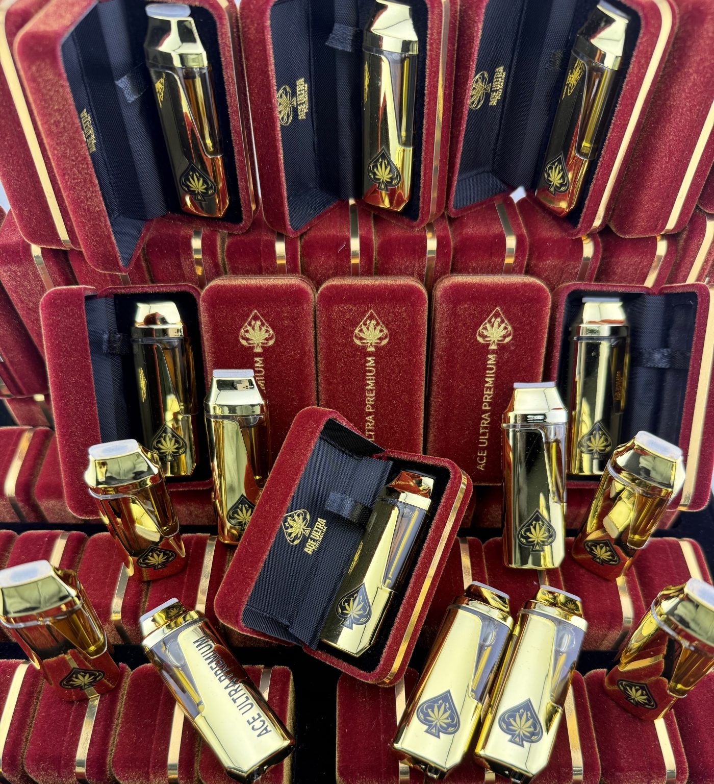 V05 Ace Ultra 2G Disposable Vape – Red (100/Case)